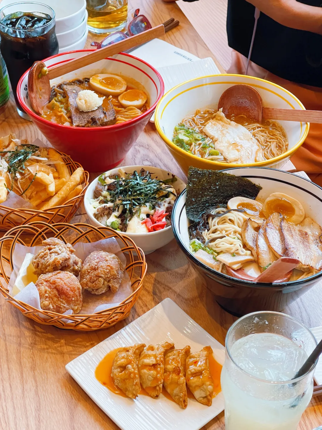 Kinton拉面Richmond Hill店7月20日全场拉面半价！