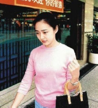 天王嫂朱丽倩25载爱情风雨 从夜店达人变淑女(多图)