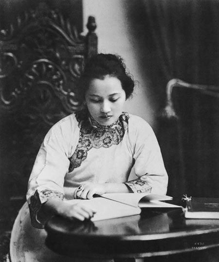 青春夺目：令人震撼的宋庆龄年轻时期美照集(组图)