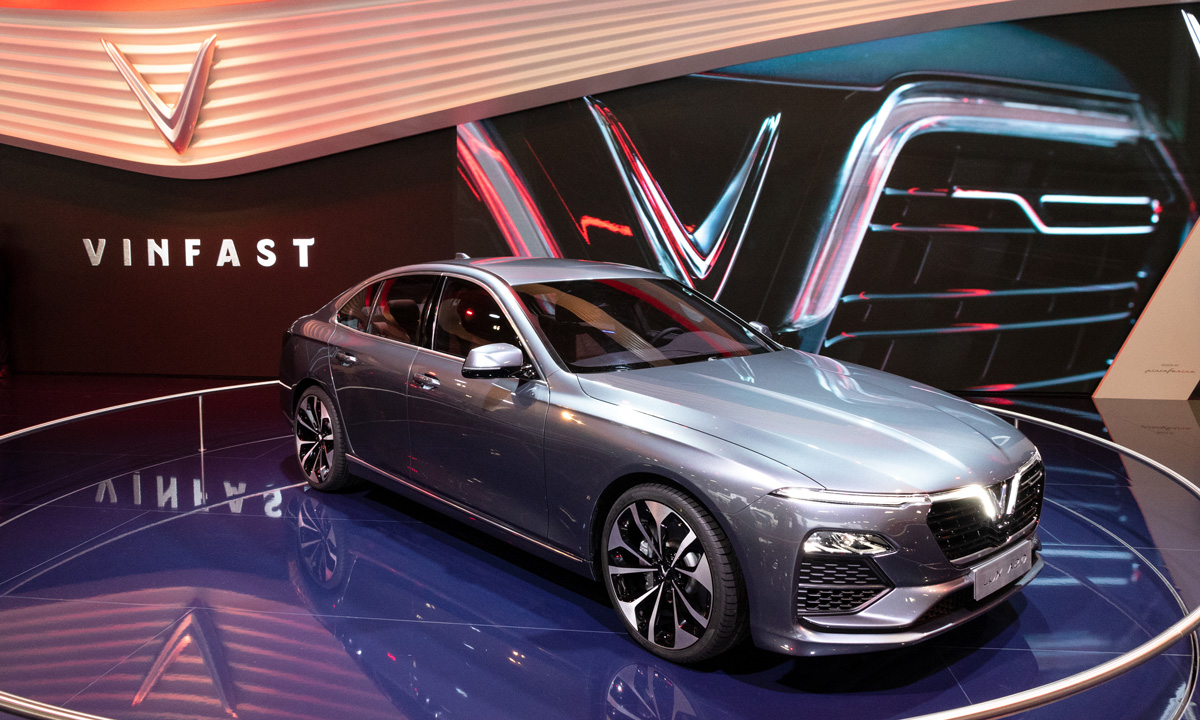 VinFast celebrates the delivery of 999 vehicles to the U.S. - Canadian Auto  Dealer
