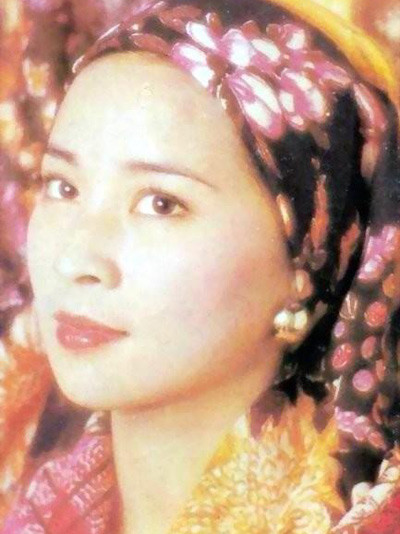 成龙妻子林凤娇昔日珍贵照曝光(组图)